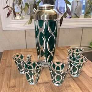 Mid-Century Modern Green & Gold Cocktail Shaker Set – Stunning Vintage Barware